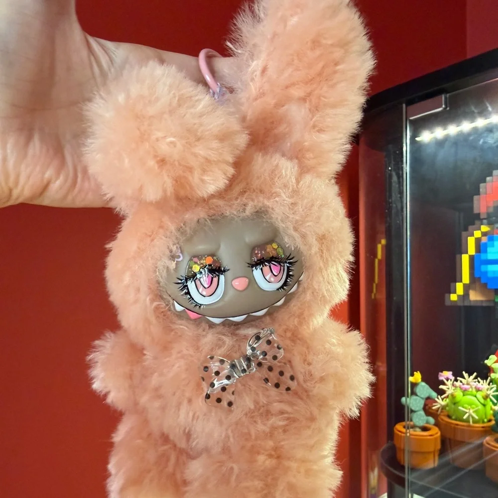 Labubu - Picture 2 of 4